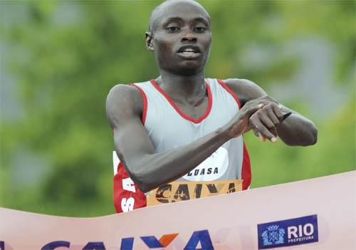 Anderson Kiprono - Primeiro Lugar na Maratona / Foto: Daniel Zappe / FOTOCOM.NET